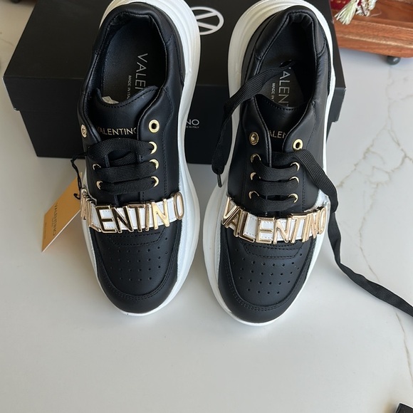 VALENTINO BV
MARIO VALENTINO
Sneaker - Picture 12 of 16